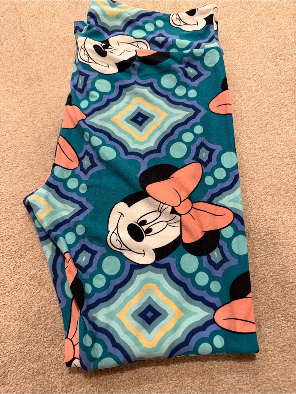 Lularoe teal Minnie Mouse leggings, tall and curvy
